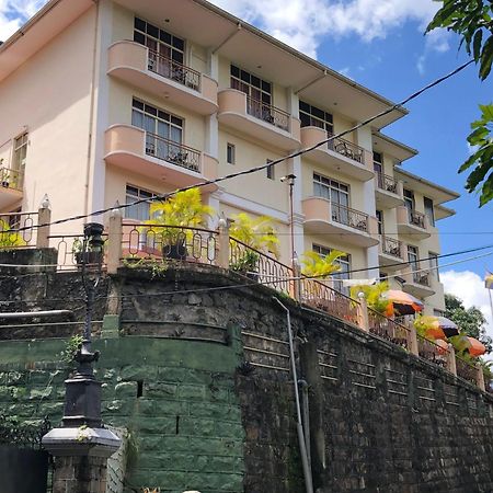 Hotel Lakefield Kandy Bagian luar foto