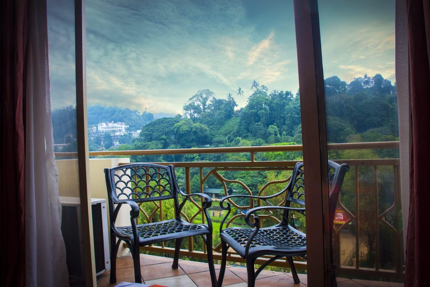 Hotel Lakefield Kandy Bagian luar foto