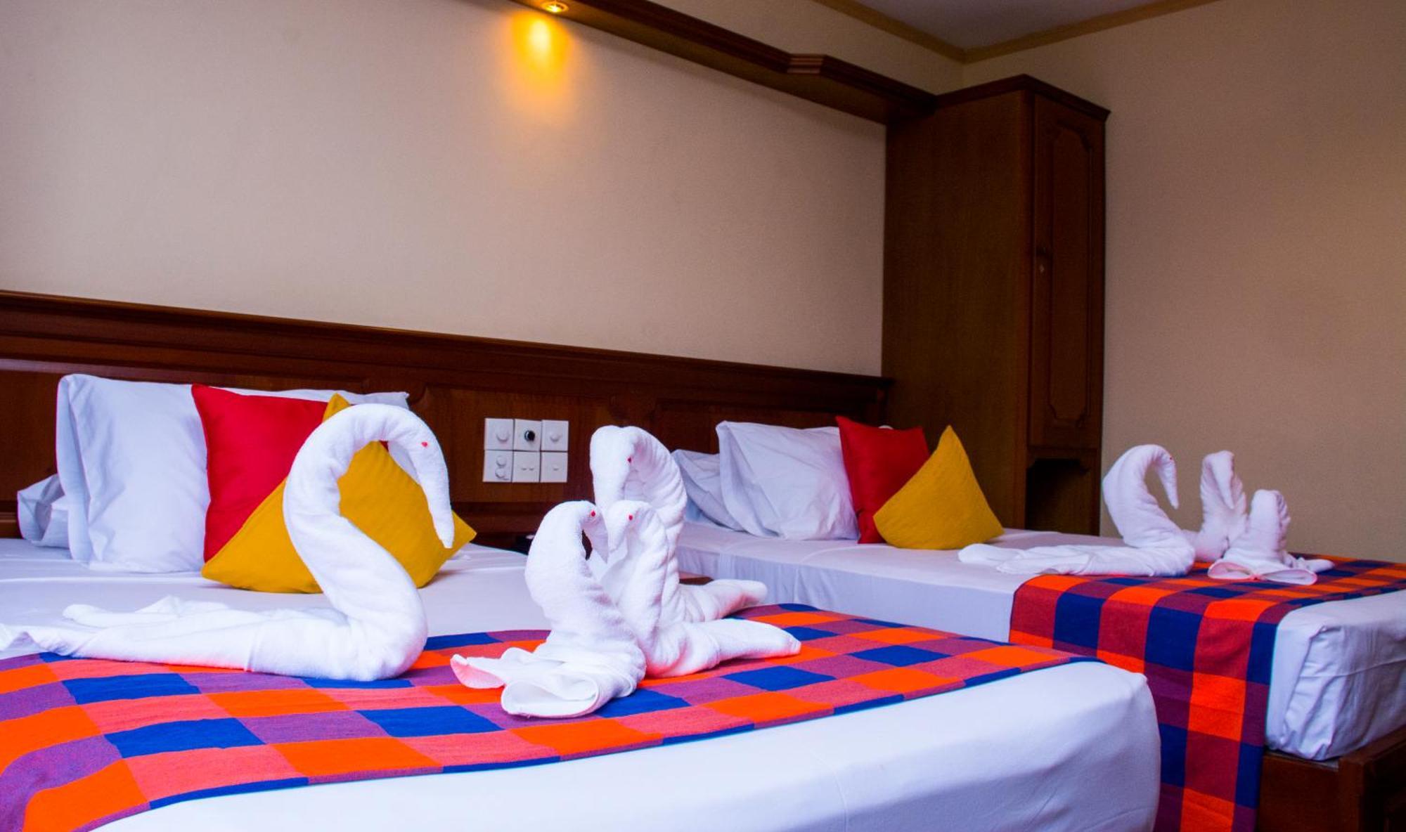 Hotel Lakefield Kandy Bagian luar foto