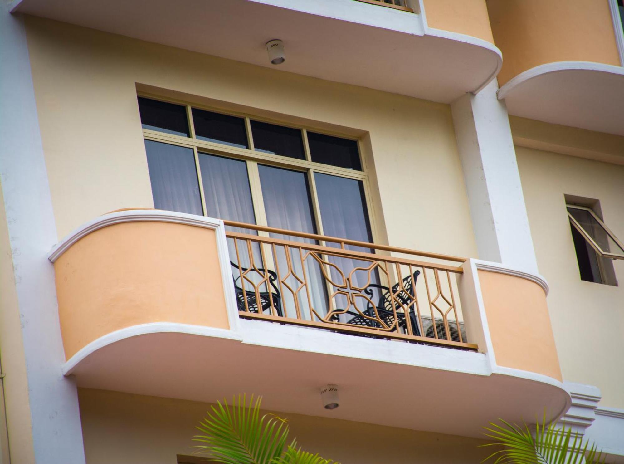 Hotel Lakefield Kandy Bagian luar foto