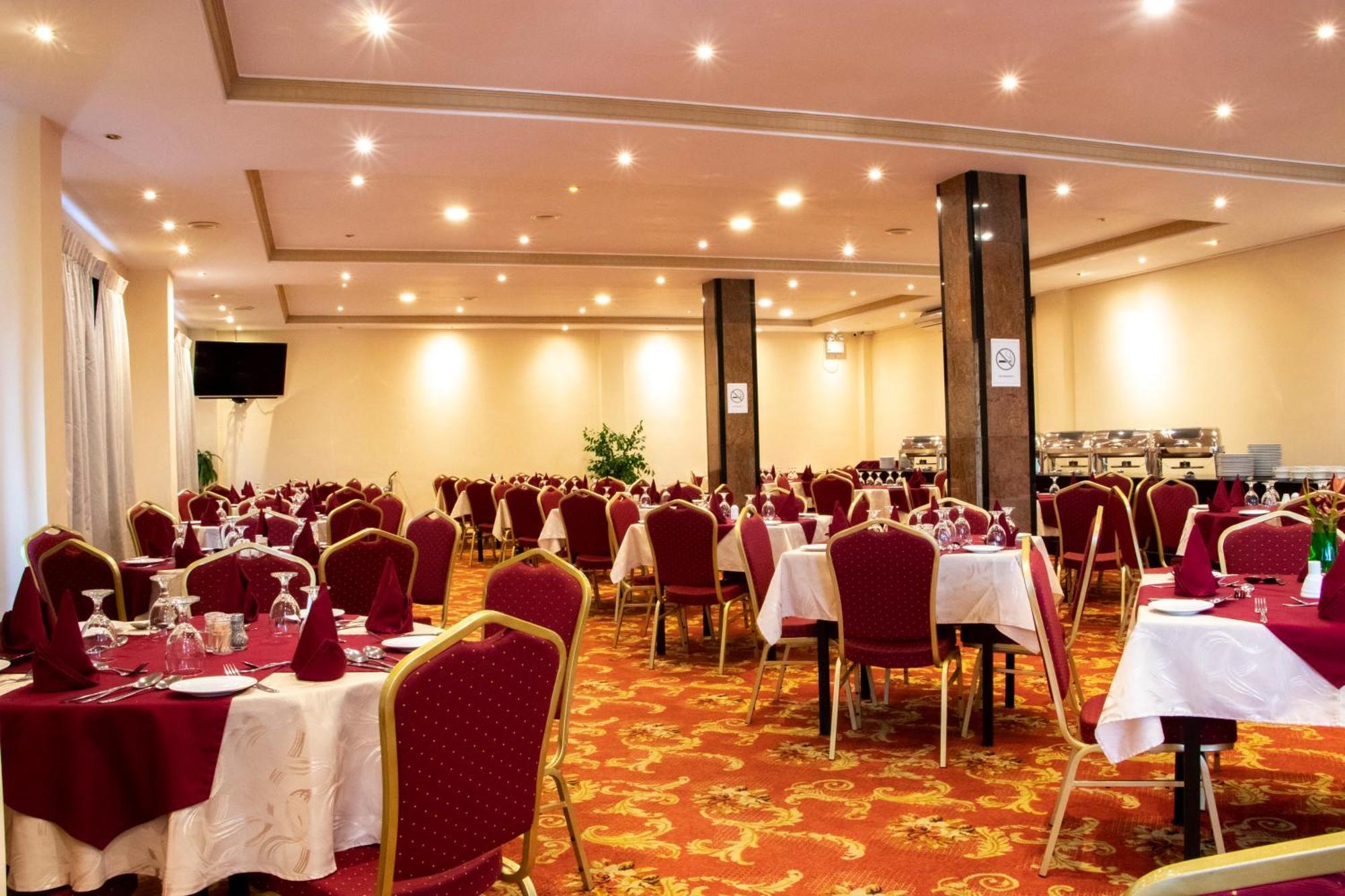 Hotel Lakefield Kandy Bagian luar foto