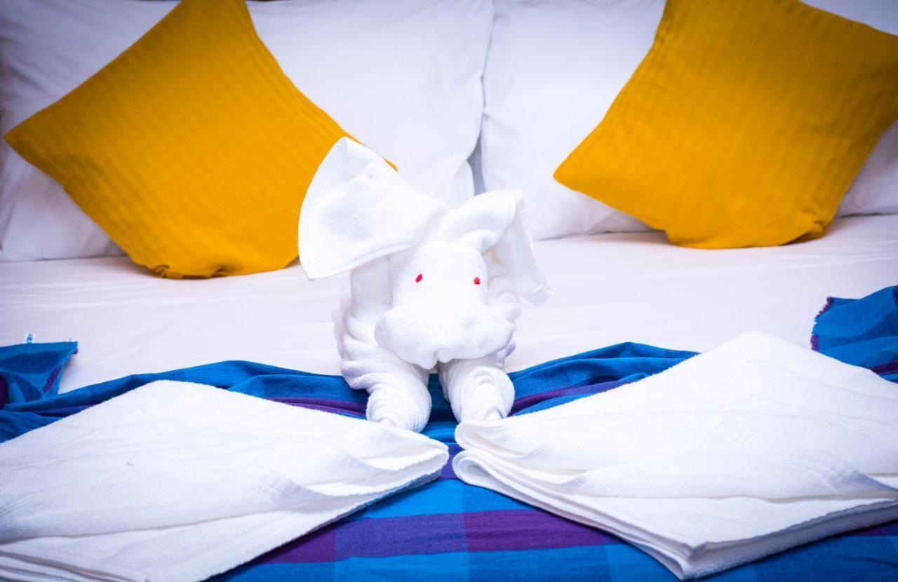 Hotel Lakefield Kandy Bagian luar foto