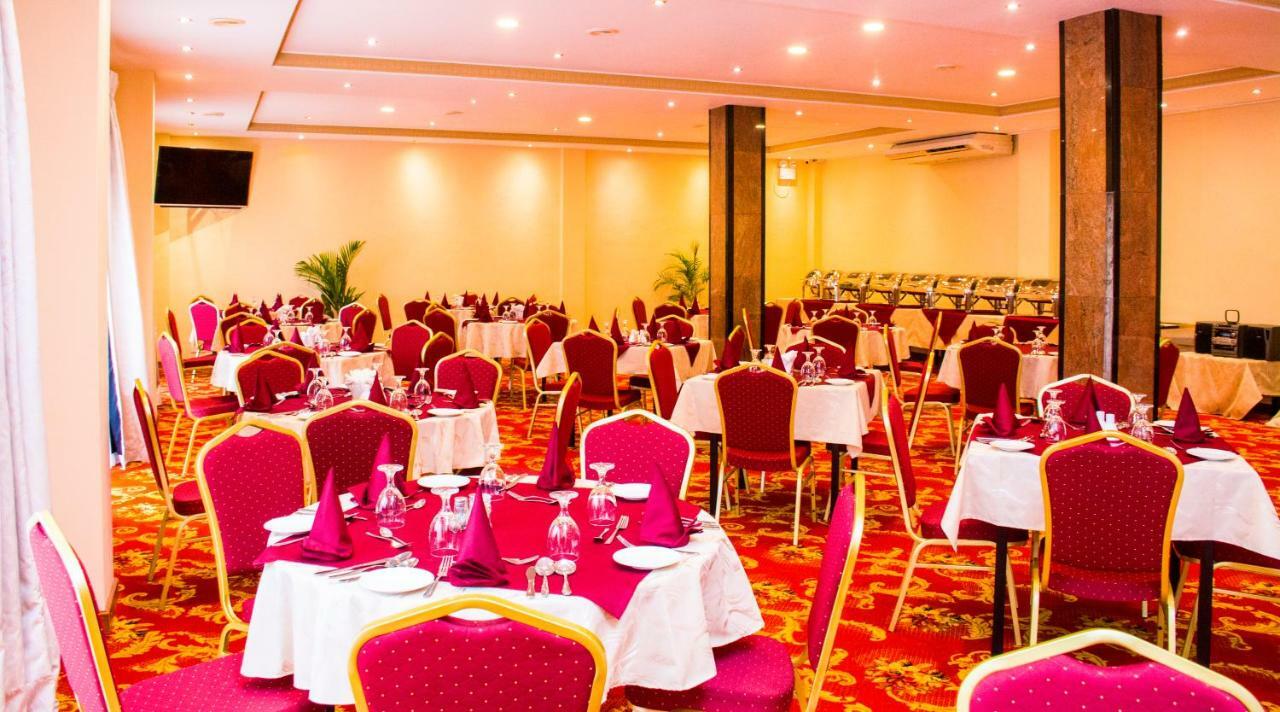 Hotel Lakefield Kandy Bagian luar foto