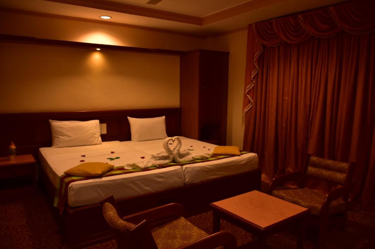 Hotel Lakefield Kandy Bagian luar foto